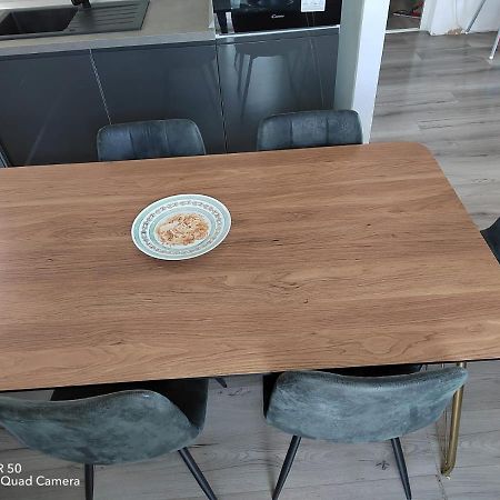 Angella Apartment ดูกีรัท ภายนอก รูปภาพ