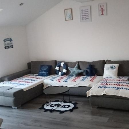 Angella Apartment ดูกีรัท ภายนอก รูปภาพ