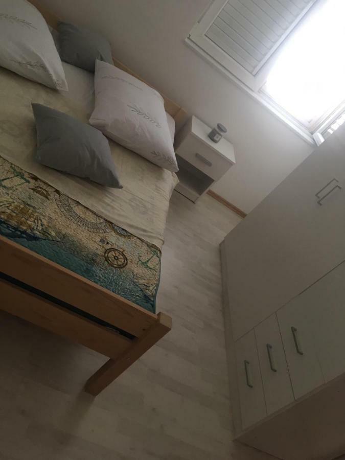Angella Apartment ดูกีรัท ภายนอก รูปภาพ